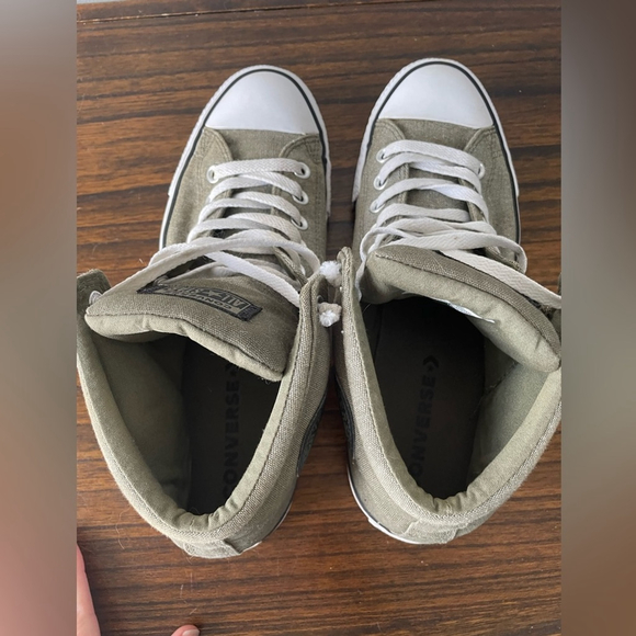 Converse, 9.5 men 11 women, CTAS Field Surplus Green, street high top canvas - Picture 5 of 8